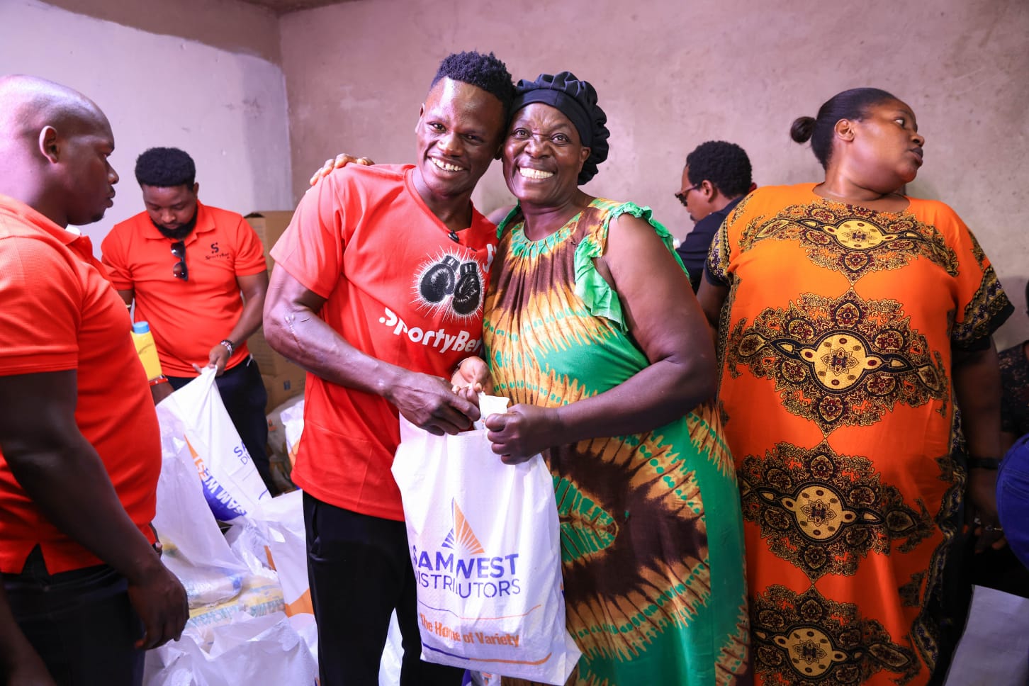 SportyBet Kenya Feeds Hundreds of Families in Kibera, Supports Schoolgirls With Sanitary Pads